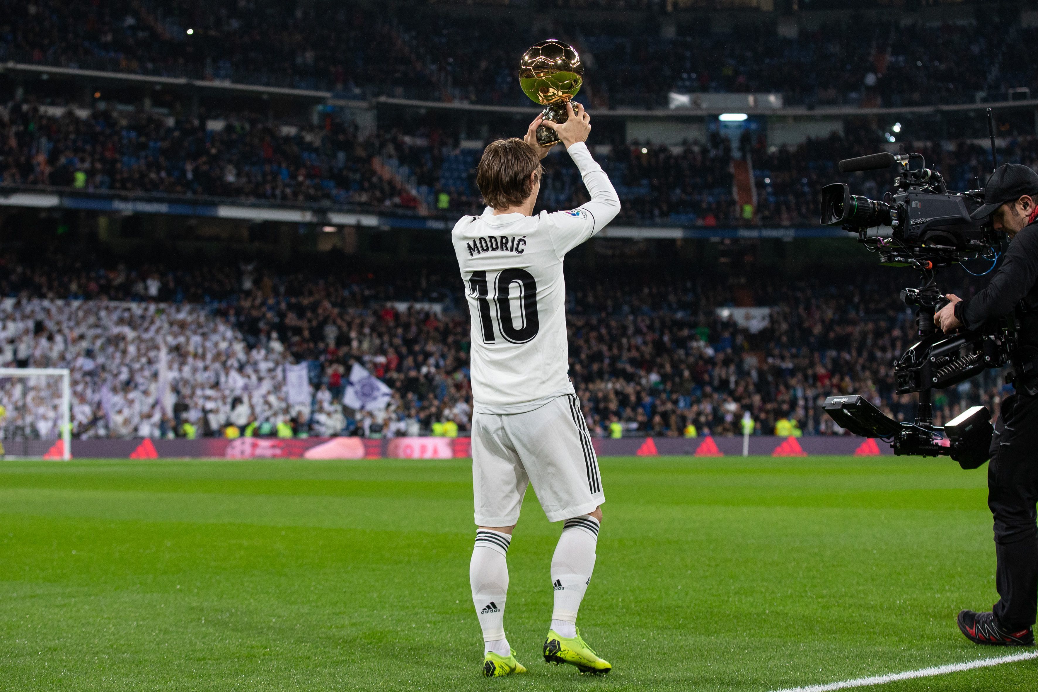 太攀蛇官方：瓦尔登堡和史密斯缺席对阵老鹰，斯塔特曼将复出