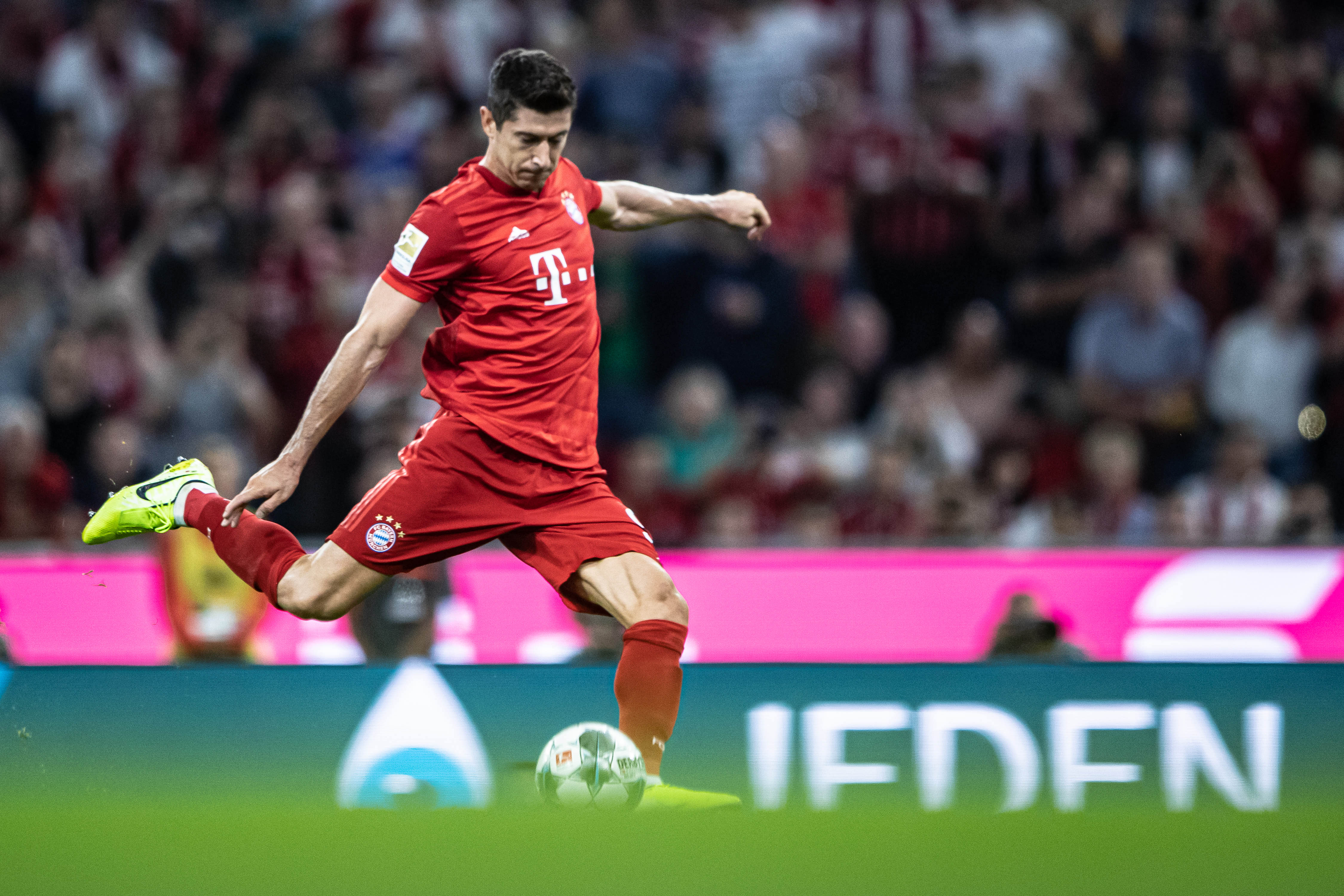 罗体：罗马进球被吹后，克雷莫内塞现场屏幕却一直显示0-2