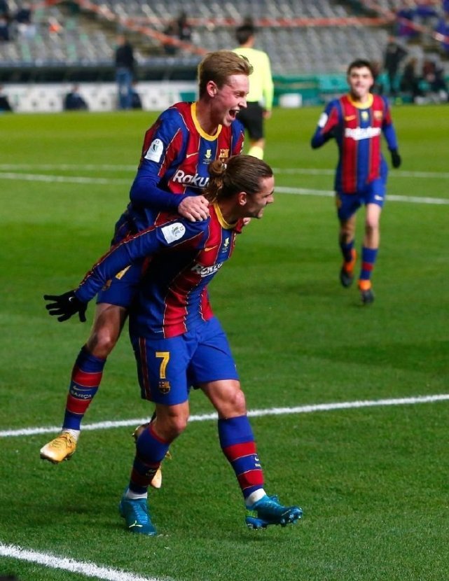 早报：曼联1-1西汉姆，米兰0-1拉齐奥意杯出局