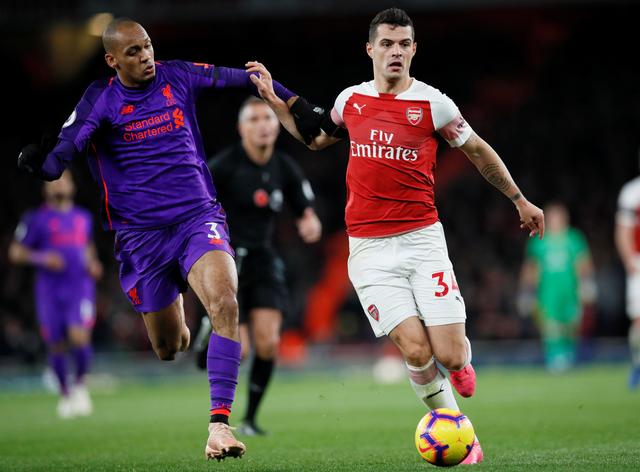 无缘升级向球迷跪拜道歉，水原三星主帅卞成焕赛后主动辞职